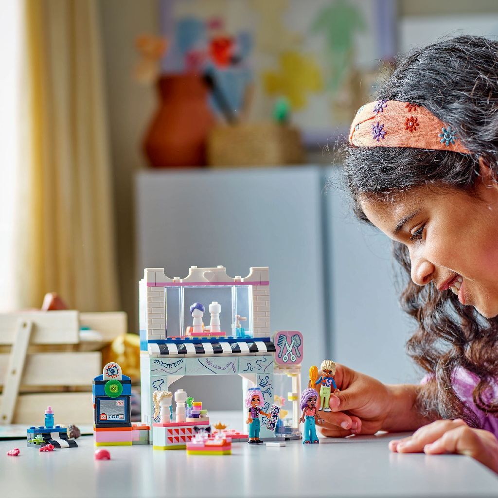 LEGO FRIENDS SALON DE COAFURA SI MAGAZIN DE ACCESORII 42662 - imagine 3