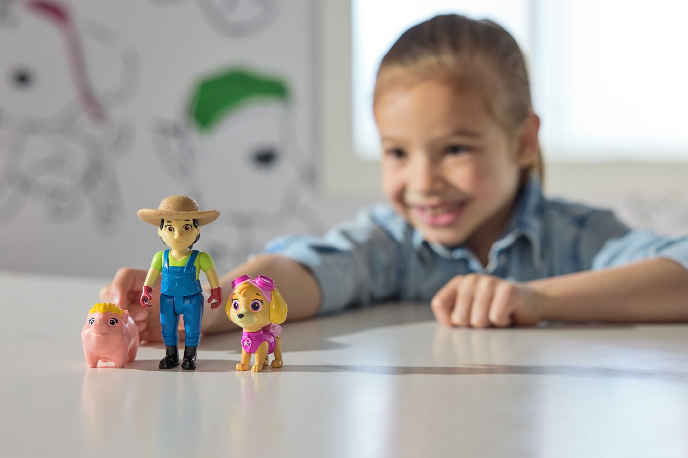 PATRULA CATELUSILOR SET FIGURINE EROI DE SALVARE SKYE SI FARMER YUMI - imagine 3
