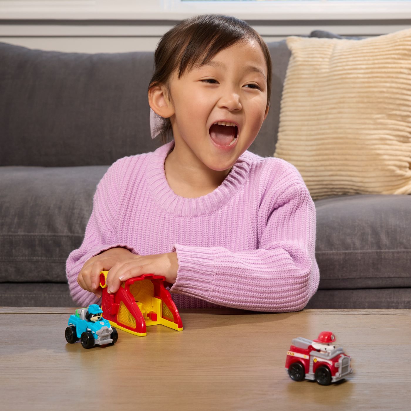 PATRULA CATELUSILOR SET FIGURINA MARSHALL SI VEHICUL CU LANSATOR - imagine 3
