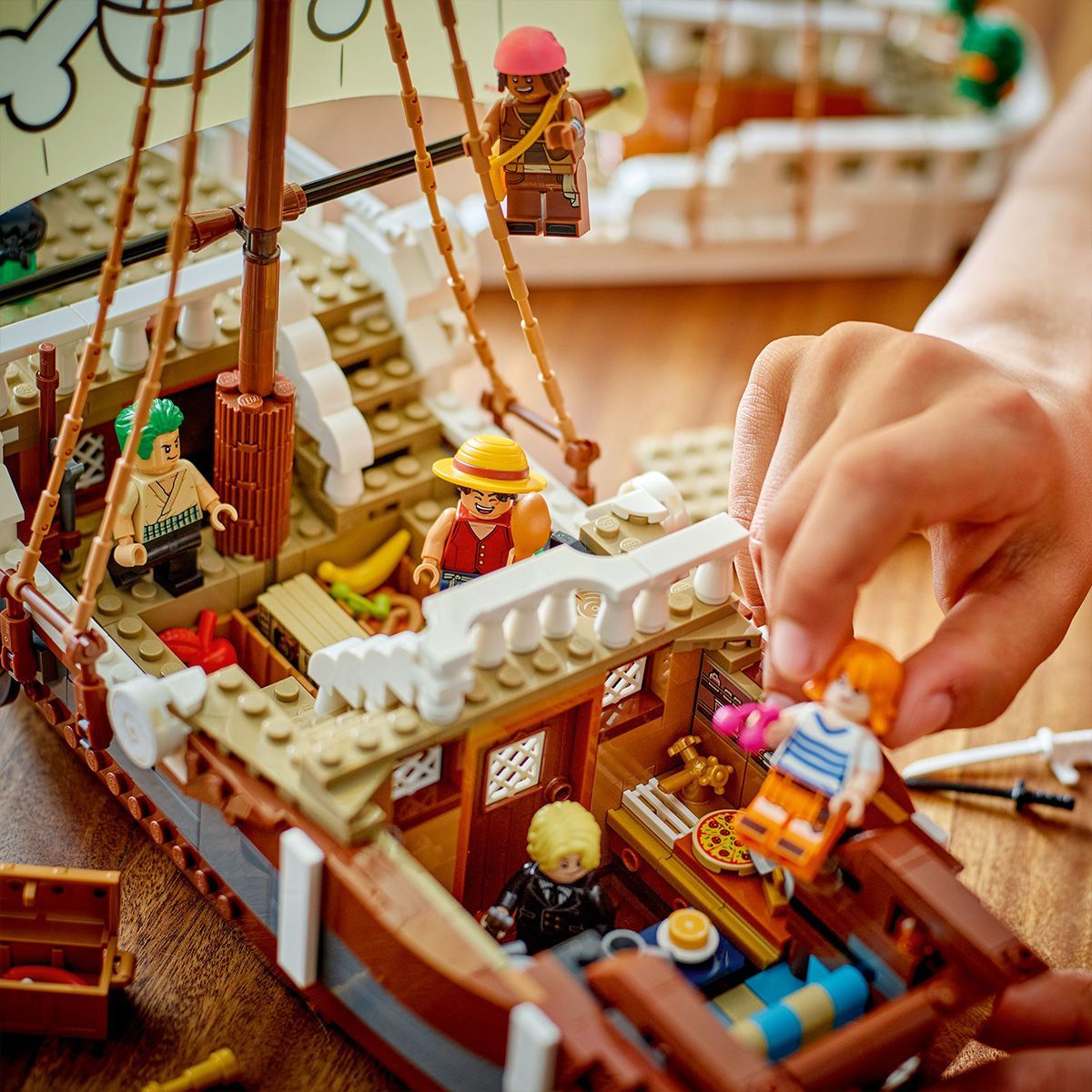 LEGO ONE PIECE CORABIA DE PIRATI FASNEATA MERRY 75639 - imagine 6