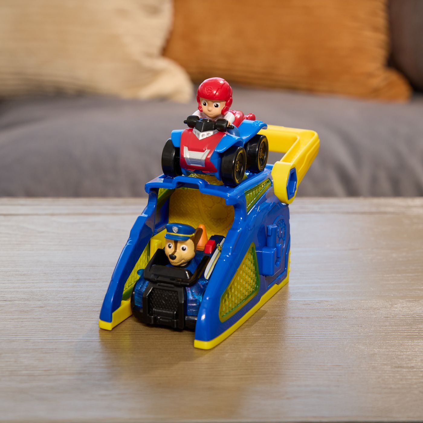 PATRULA CATELUSILOR SET FIGURINA CHASE SI VEHICUL CU LANSATOR - imagine 7