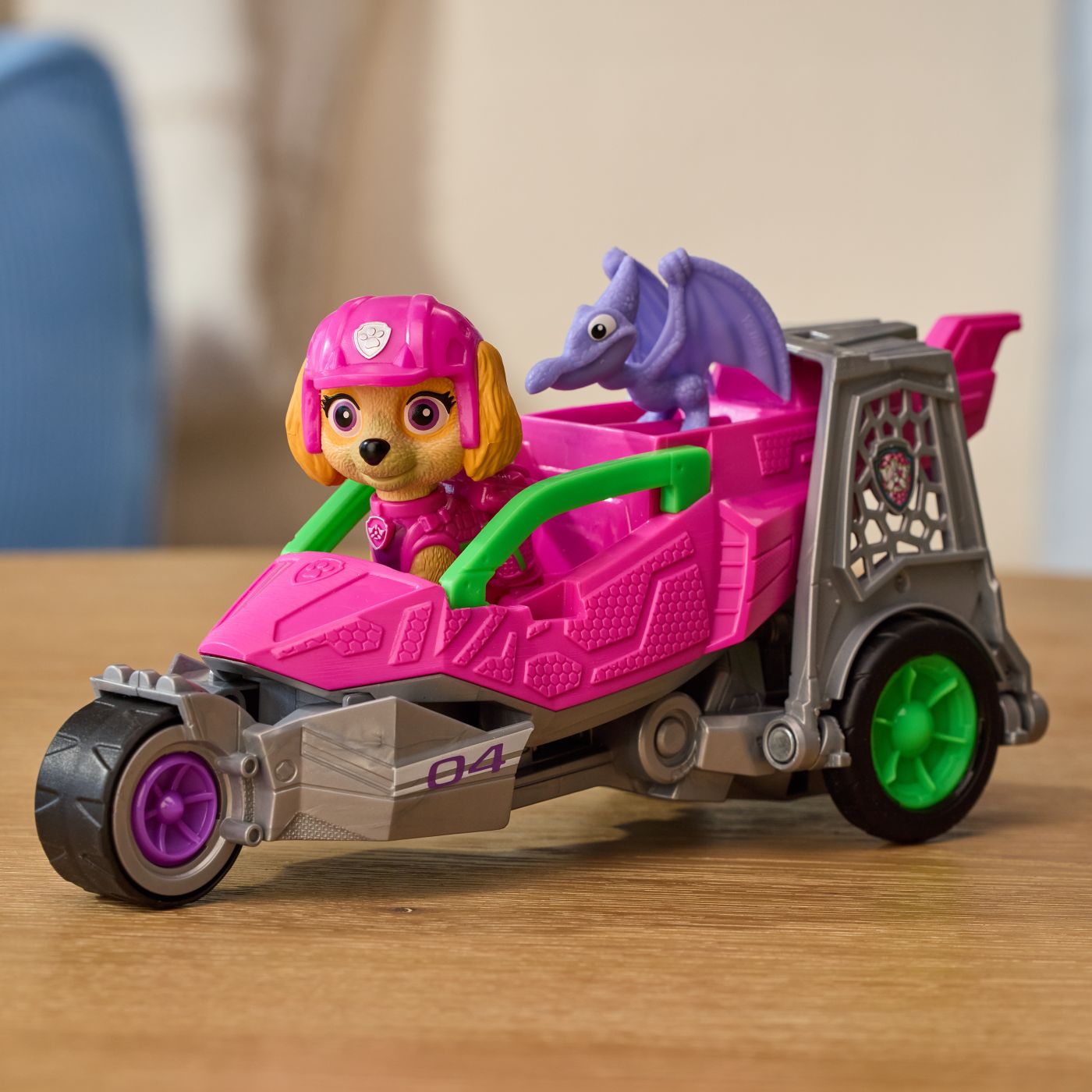 PATRULA CATELUSILOR FILMUL CU DINOZAURI SET DINO VEHICUL AVION CU FIGURINA SKYE SI ACCESORII 15CM - imagine 7