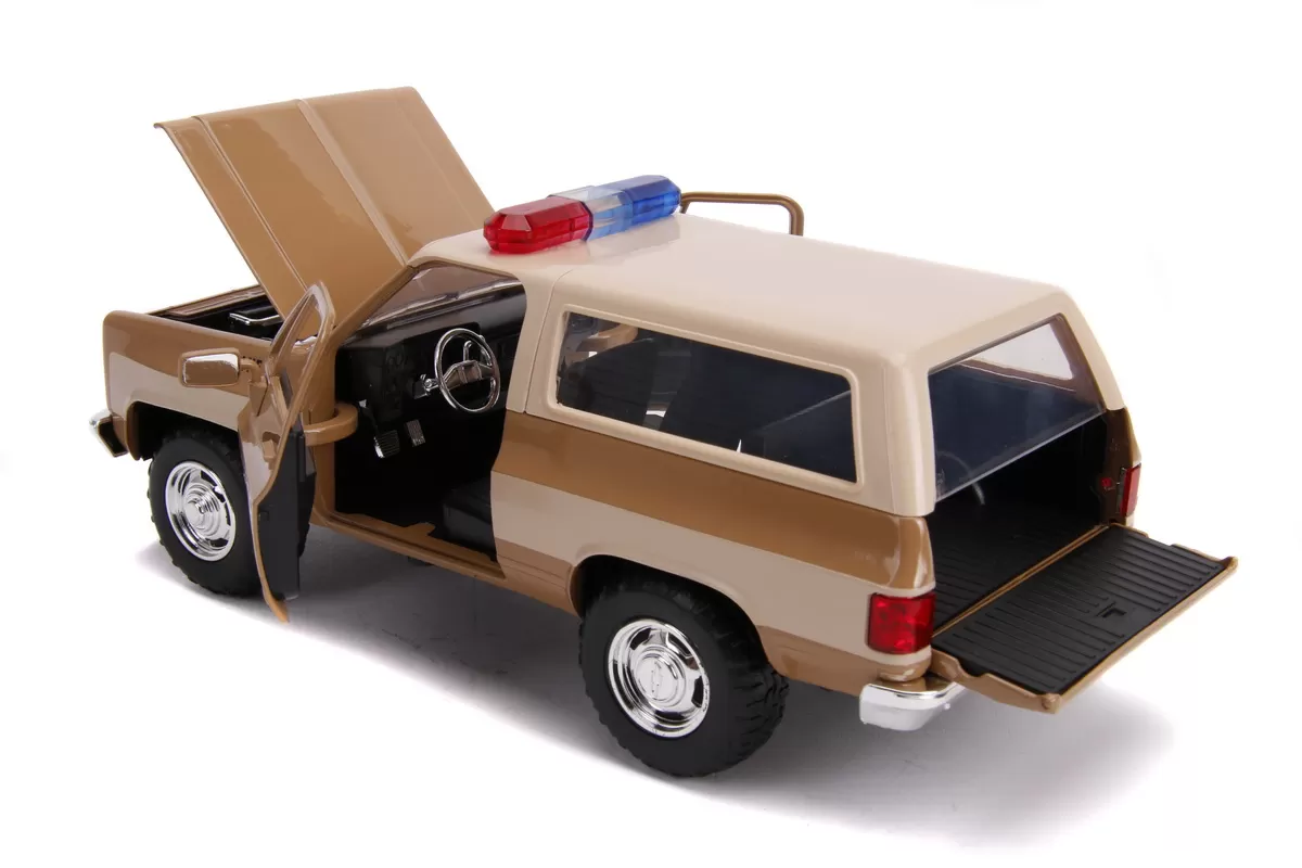 MACHETA METALICA 1980 CHEVY POLICE K5 SCARA 1 LA 24 - imagine 7