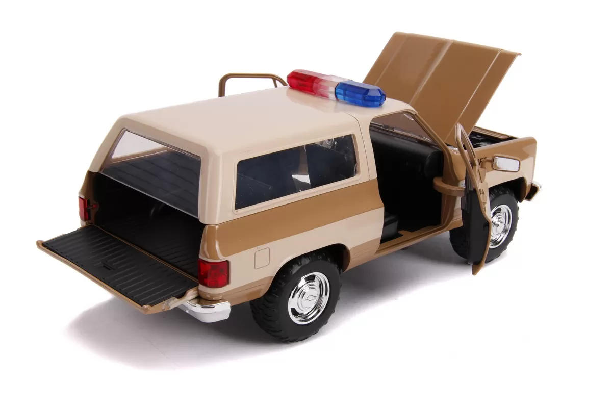 MACHETA METALICA 1980 CHEVY POLICE K5 SCARA 1 LA 24 - imagine 8